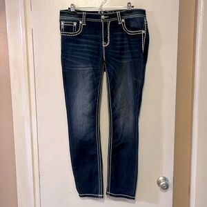 listing-status-banner